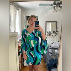 Alice and Trixie Mini Dress with Swirl Pattern and 3/4 Sleeves